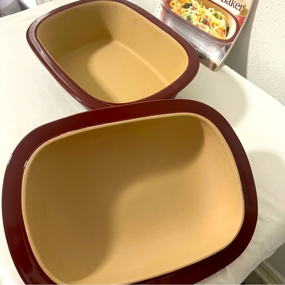 Pampered Chef Cranberry Deep Roaster Covered Baker Stoneware 3.1 Qt USA 5103 EUC